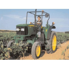 Многофункциональный минитрактор John Deere 5515 в Архангельске