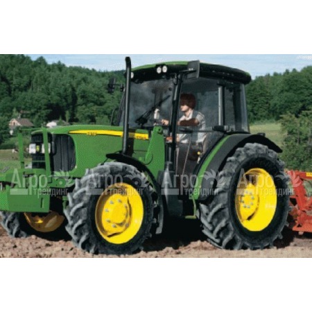 Многофункциональный минитрактор John Deere 5615 в Архангельске