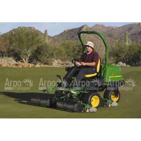Косилка для грина John Deer 2500 B gas в Архангельске
